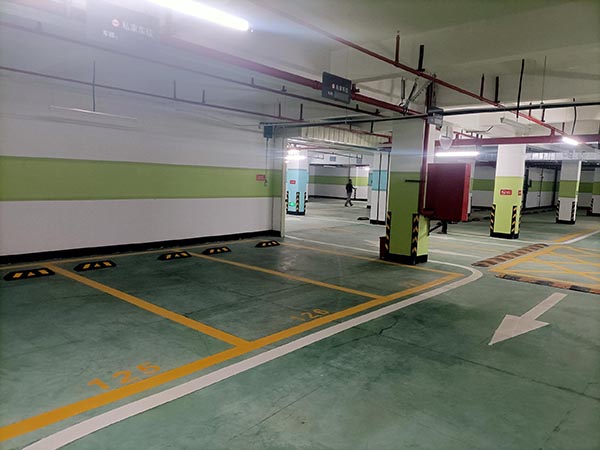 北镇小区划线